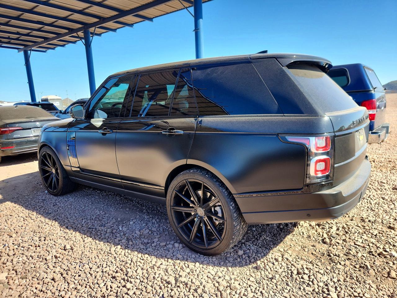 2020 LAND ROVER RANGE ROVER P525 HSE photo 3