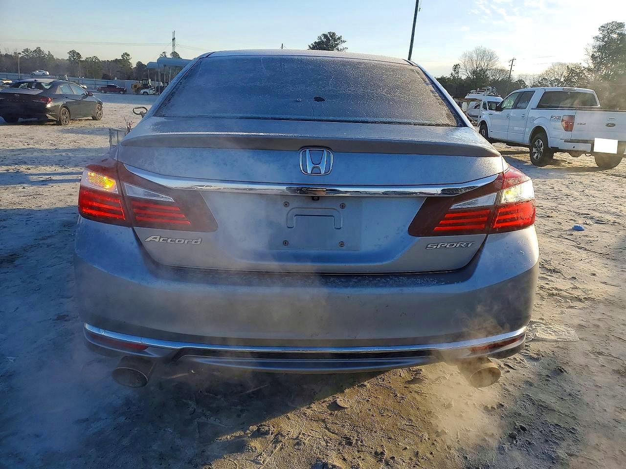 2017 HONDA ACCORD SPORT photo 16