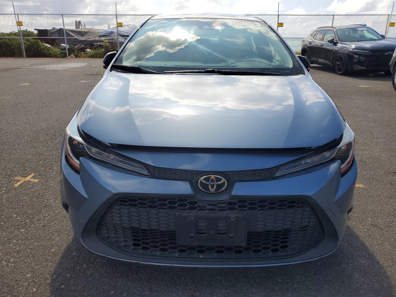 2021 TOYOTA COROLLA LE photo 5