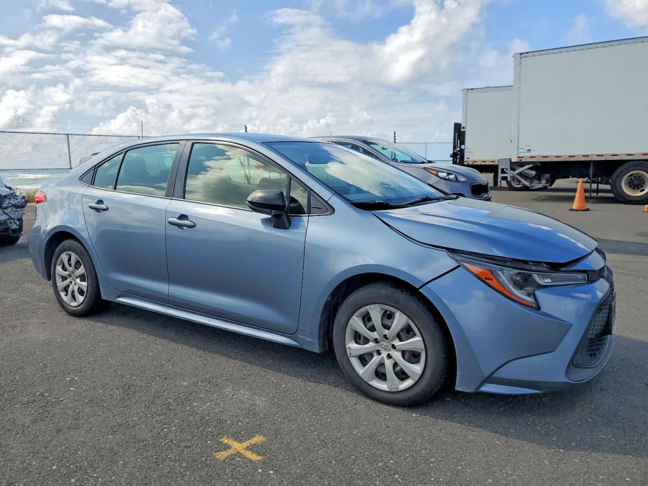 2021 TOYOTA COROLLA LE photo 4