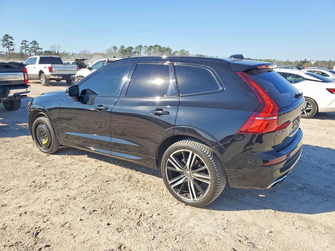 2020 VOLVO XC60 T5 R-DESIGN photo 3