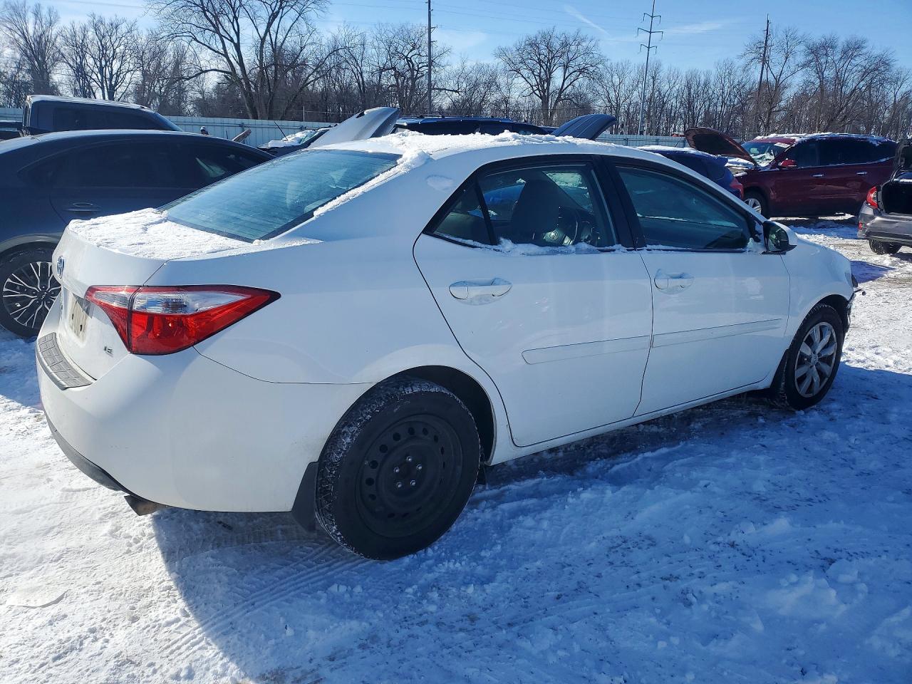 2015 TOYOTA COROLLA L photo 3