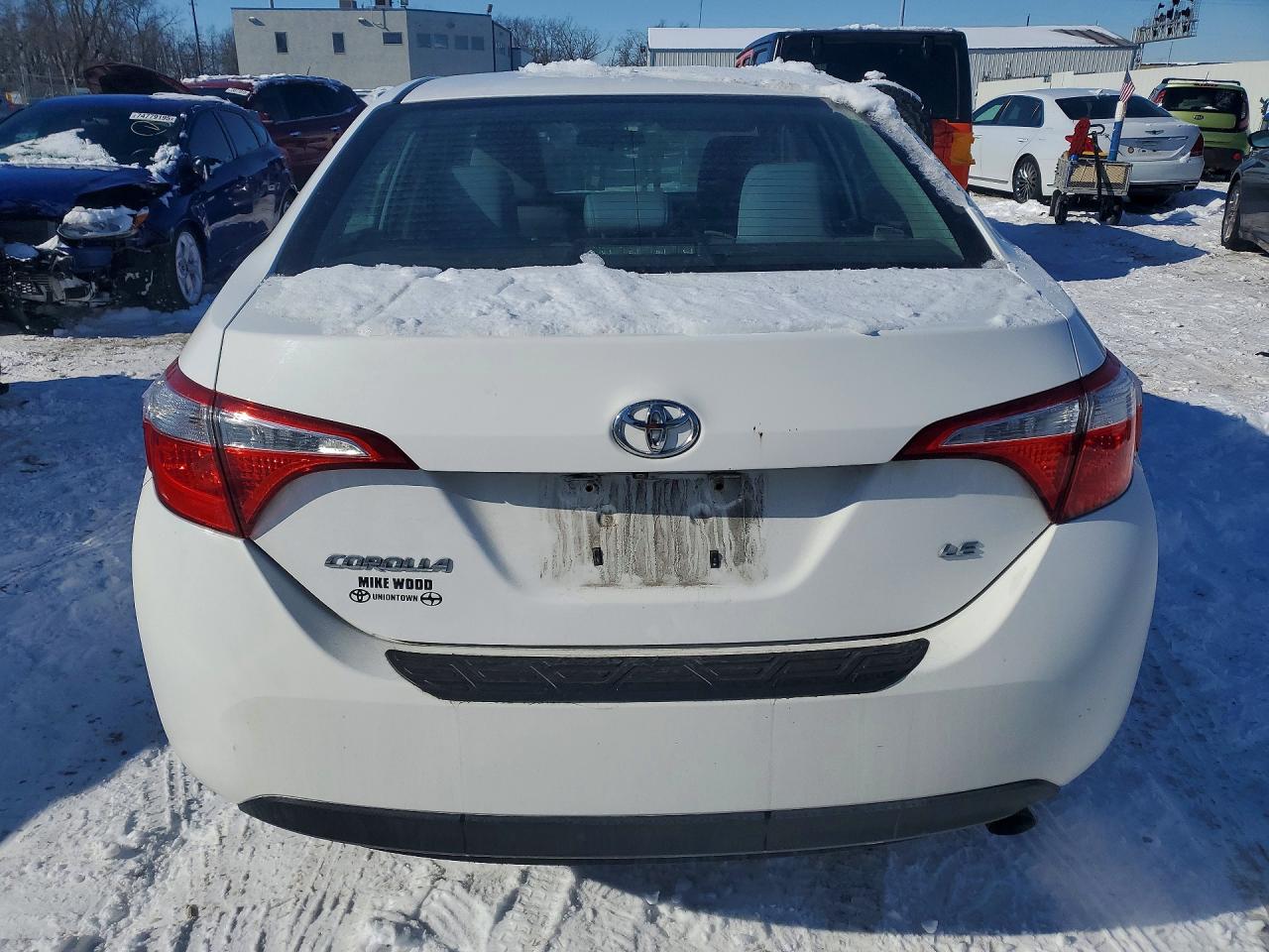 2015 TOYOTA COROLLA L photo 6