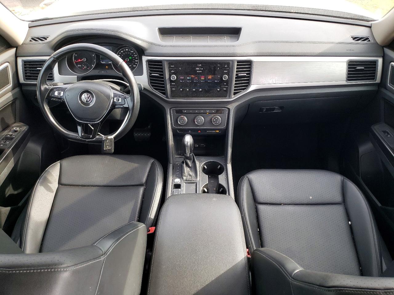 2018 VOLKSWAGEN ATLAS SE photo 22