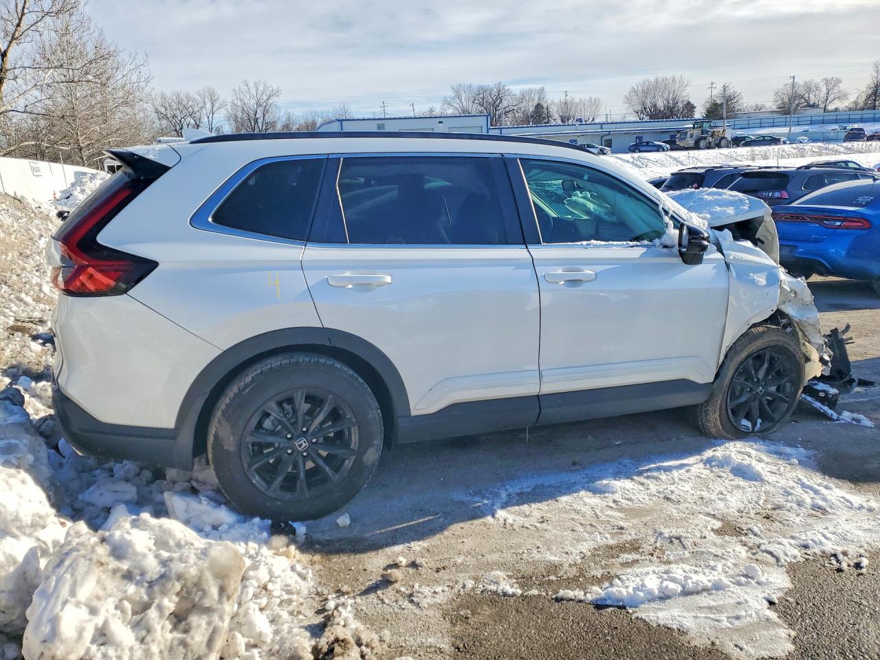 2025 HONDA CR-V SPORT photo 3