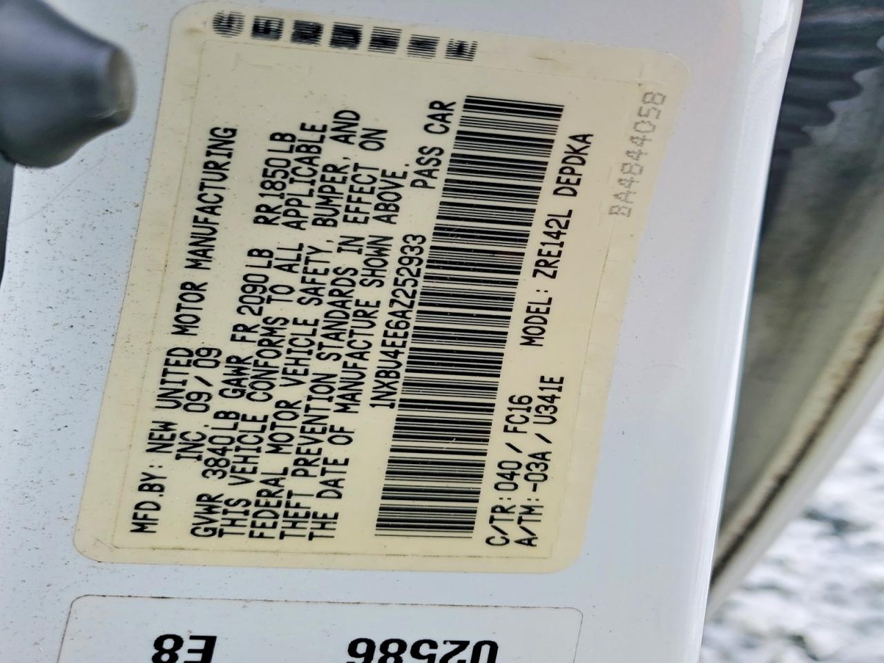 2010 TOYOTA COROLLA photo 13