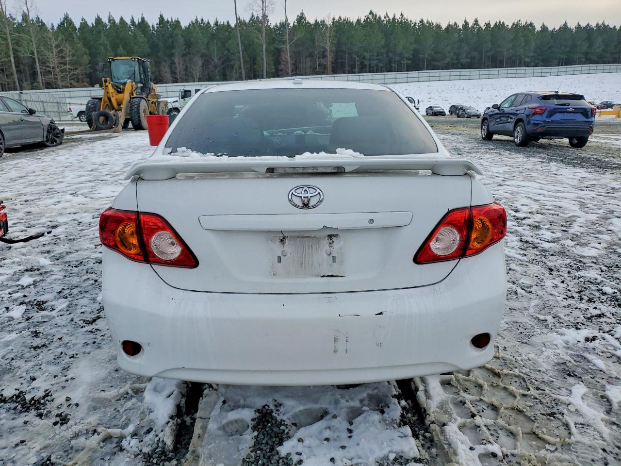 2010 TOYOTA COROLLA photo 6