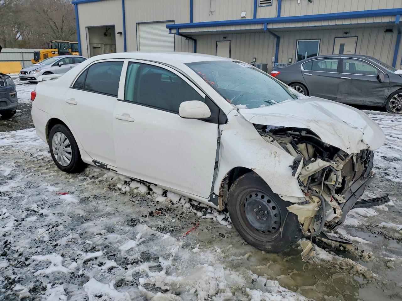 2010 TOYOTA COROLLA photo 4