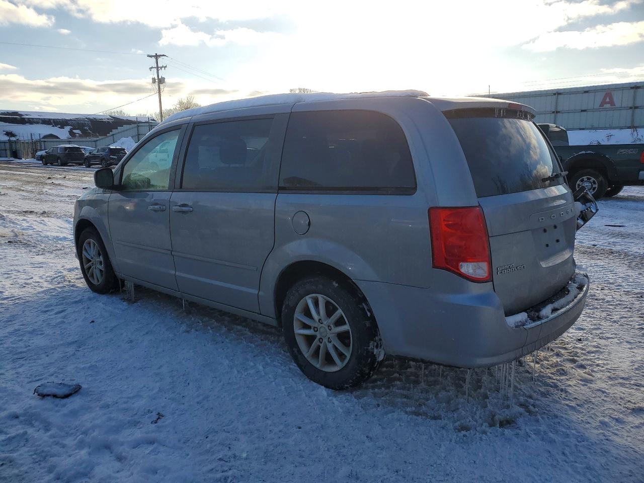 2015 DODGE GRAND CARAVAN SXT photo 2