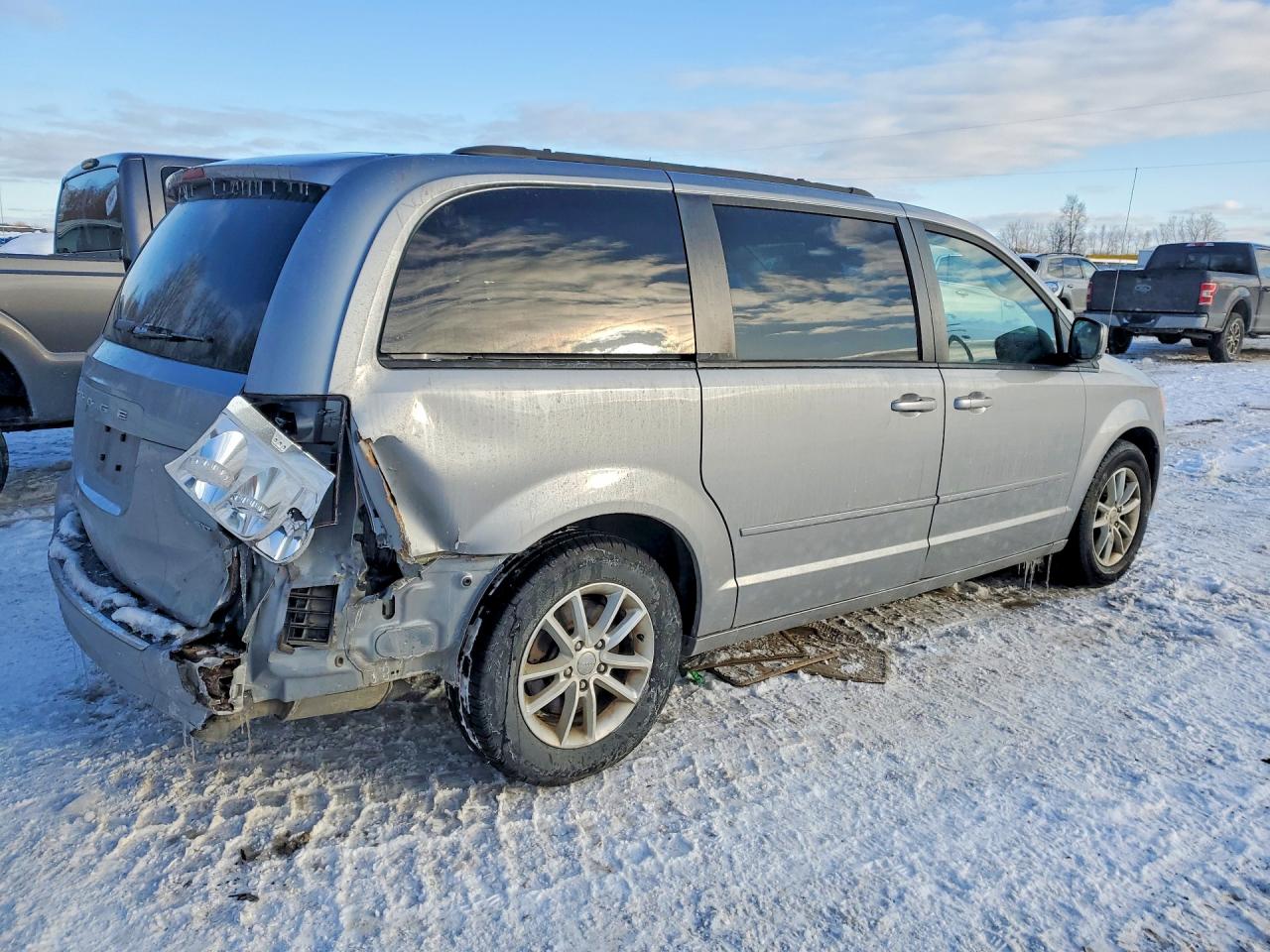2015 DODGE GRAND CARAVAN SXT photo 3