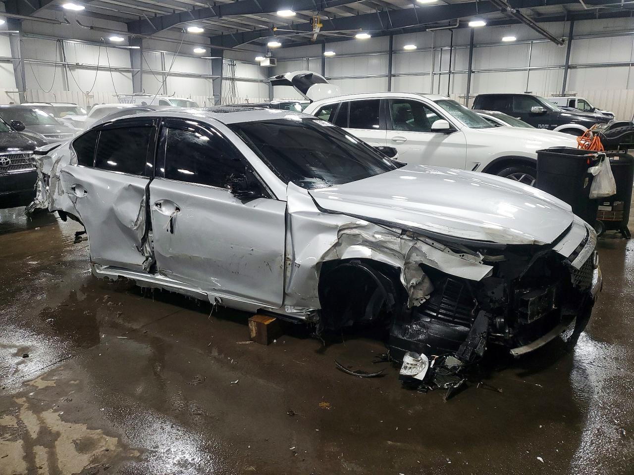 2015 INFINITI Q50 BASE photo 4