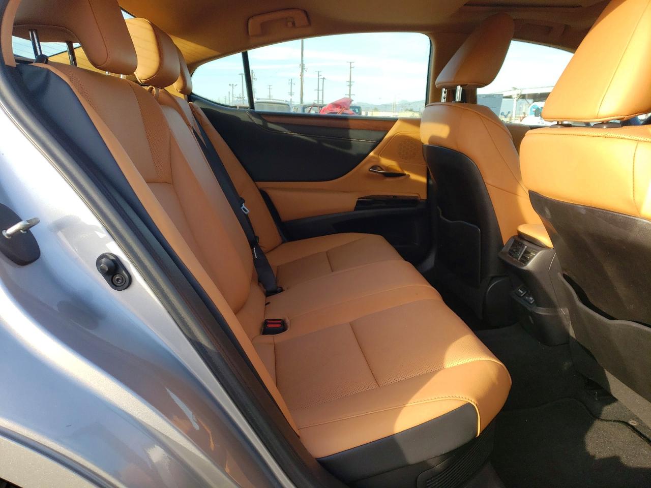 2023 LEXUS ES 300H BASE photo 10