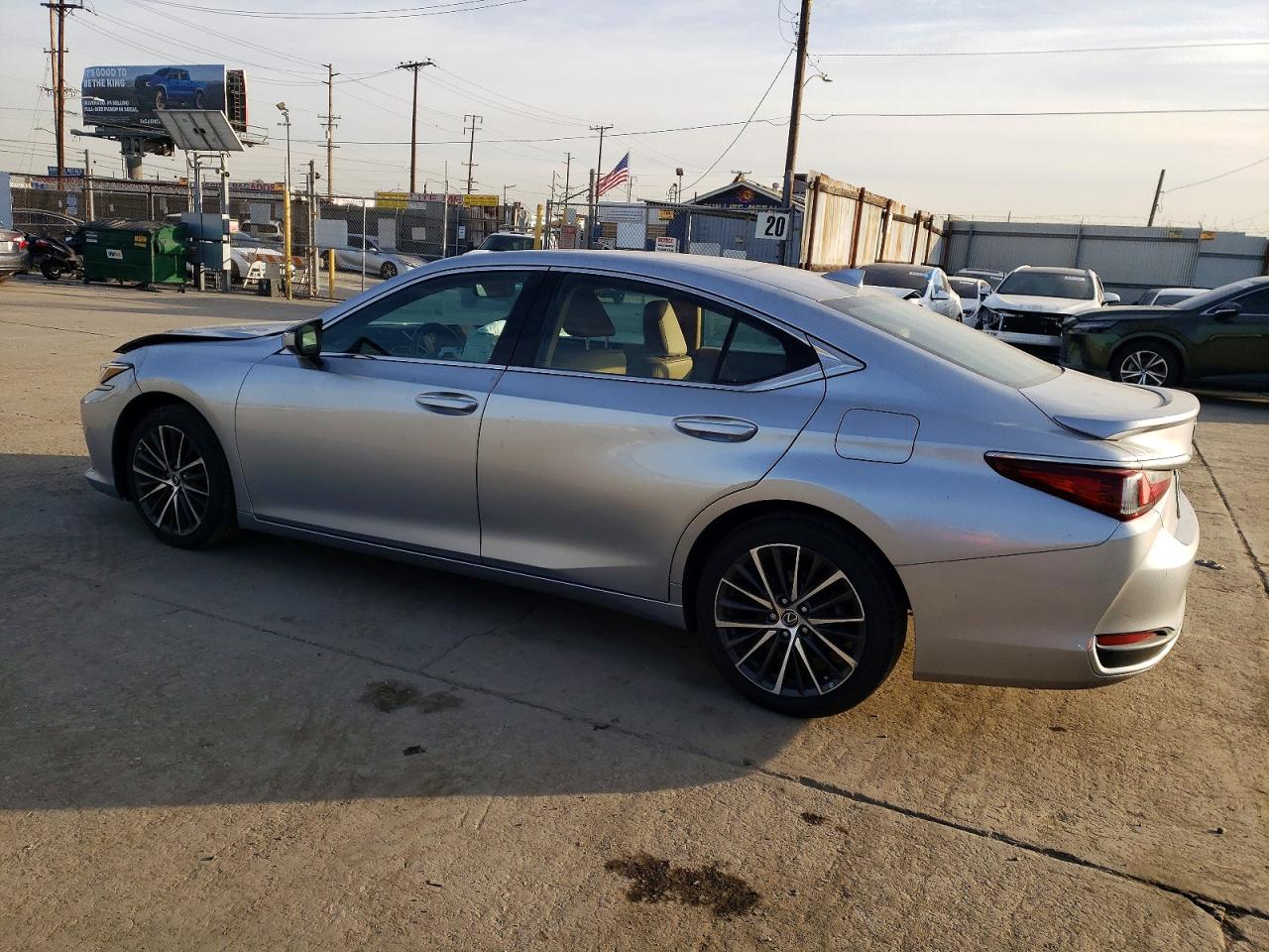 2023 LEXUS ES 300H BASE photo 2
