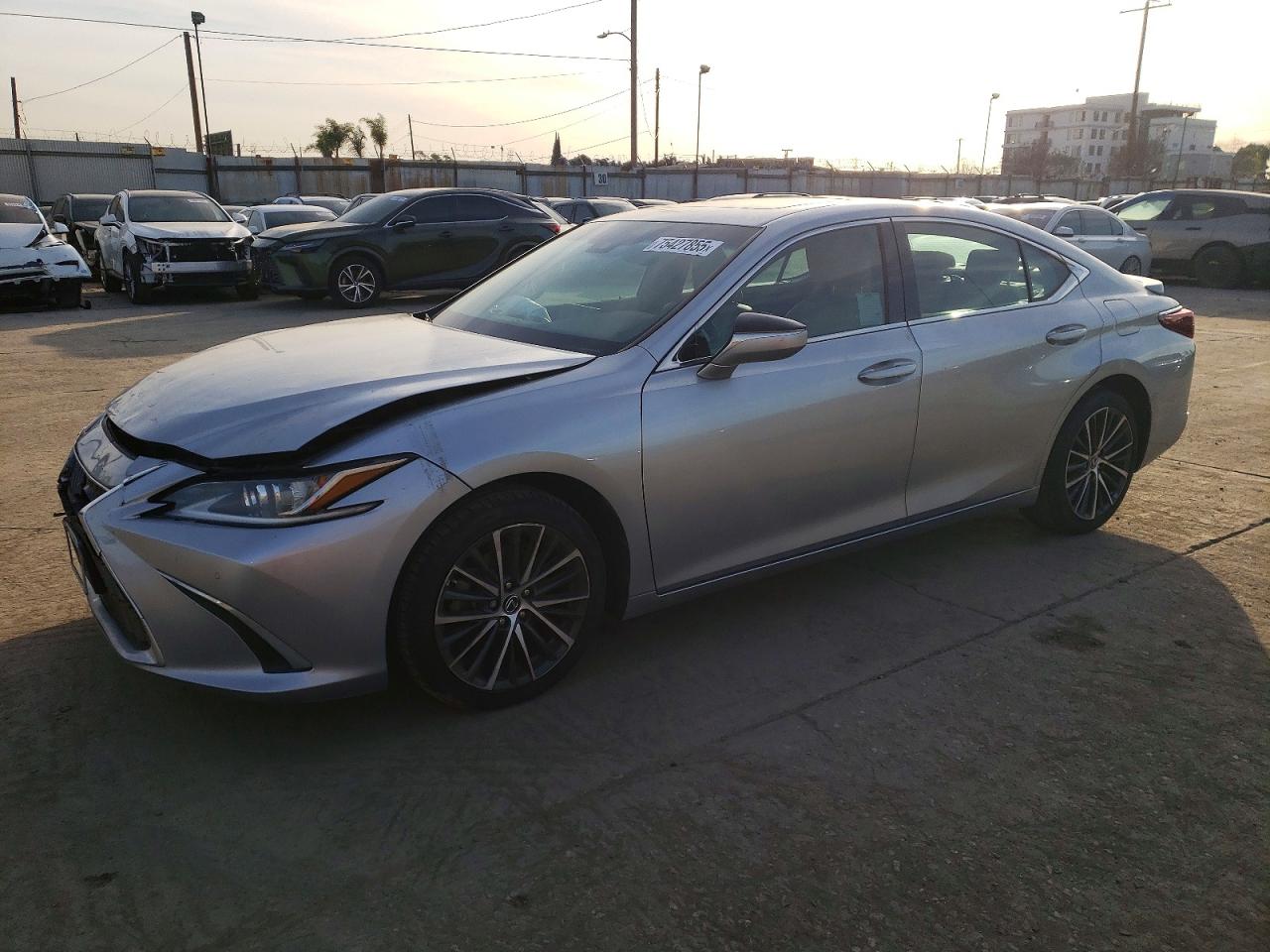 2023 LEXUS ES