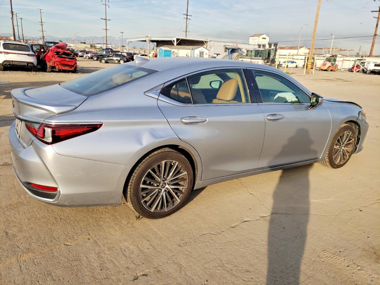 2023 LEXUS ES 300H BASE photo 3