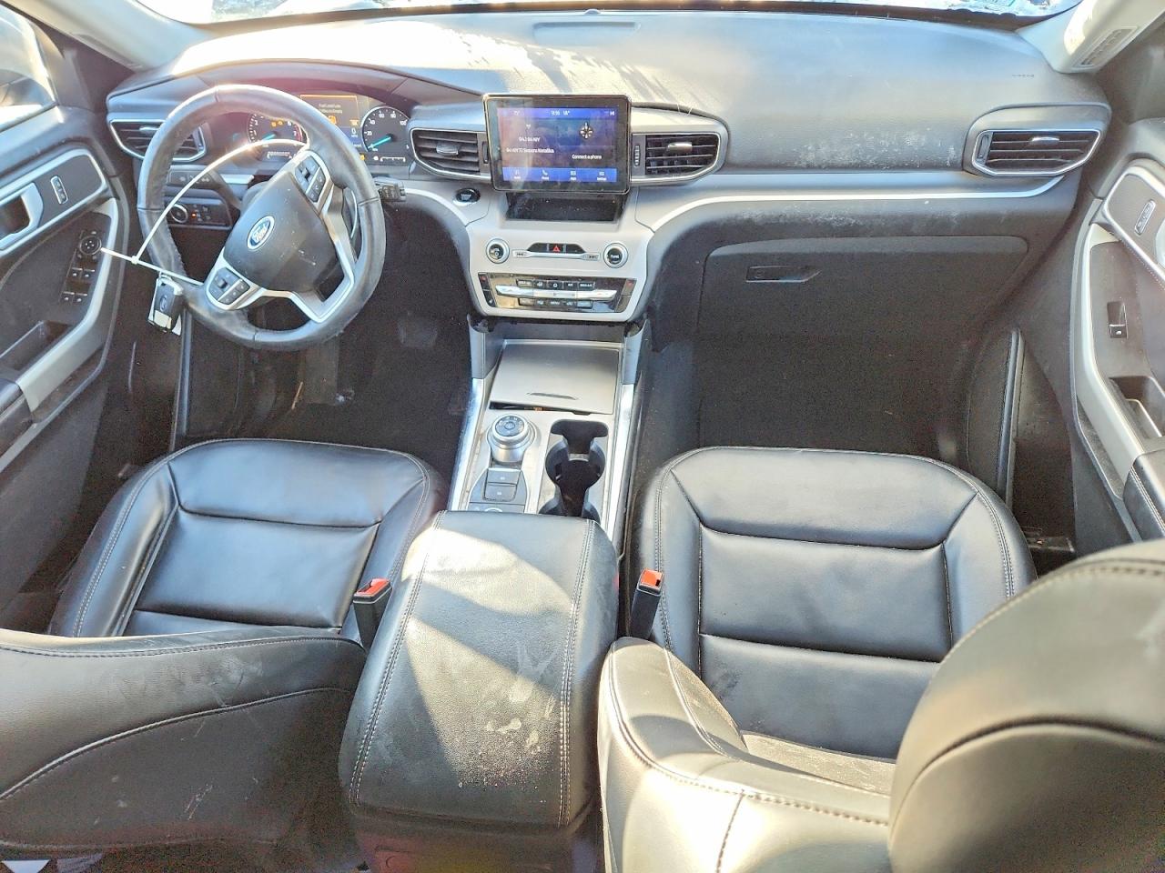 2023 FORD EXPLORER XLT photo 15