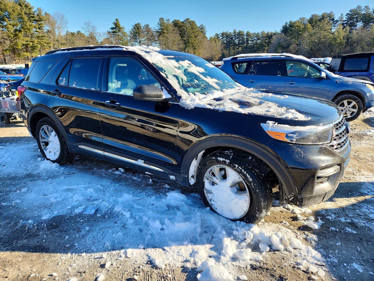 2023 FORD EXPLORER XLT photo 7