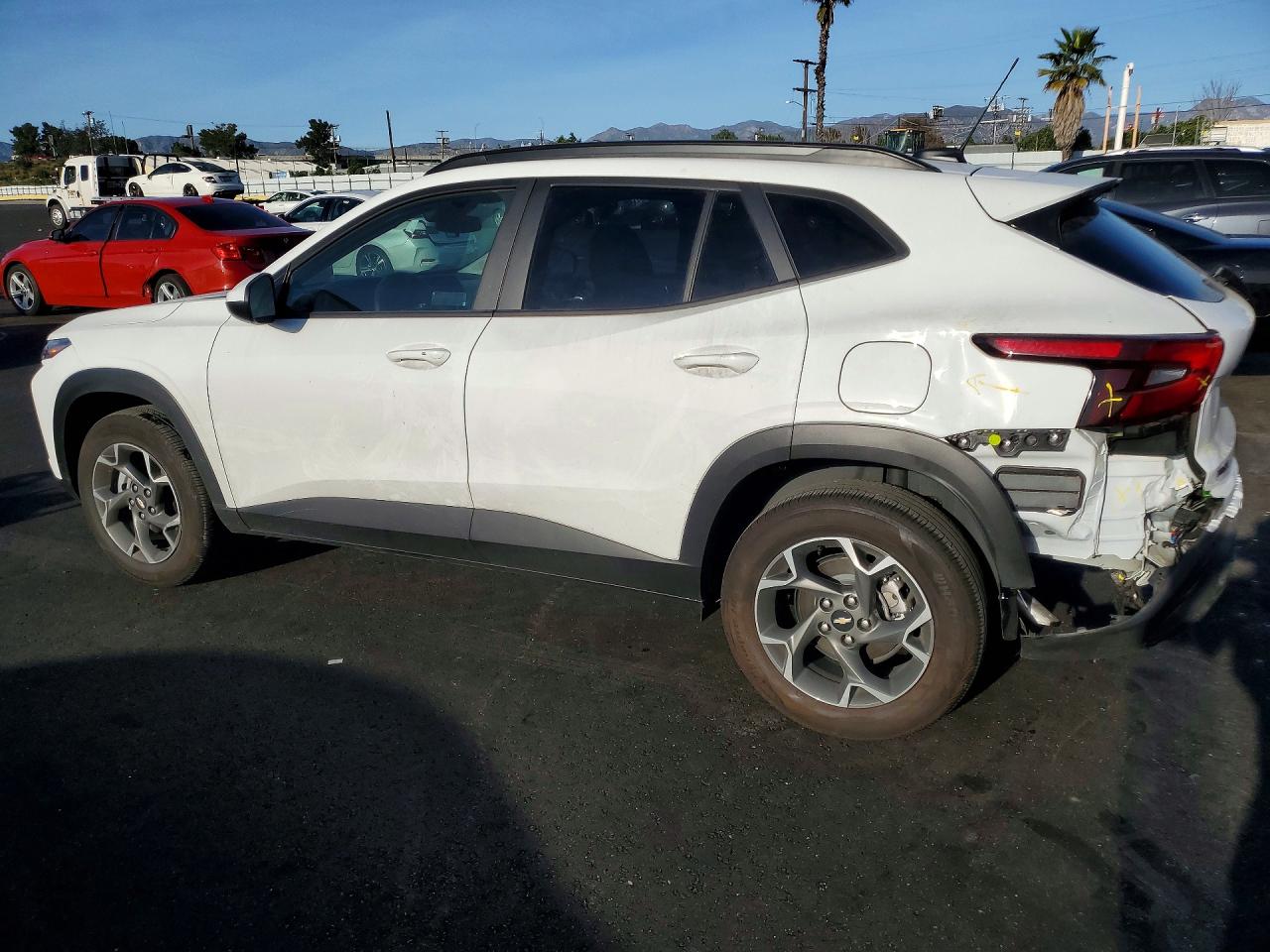 2025 CHEVROLET TRAX 1LT photo 3