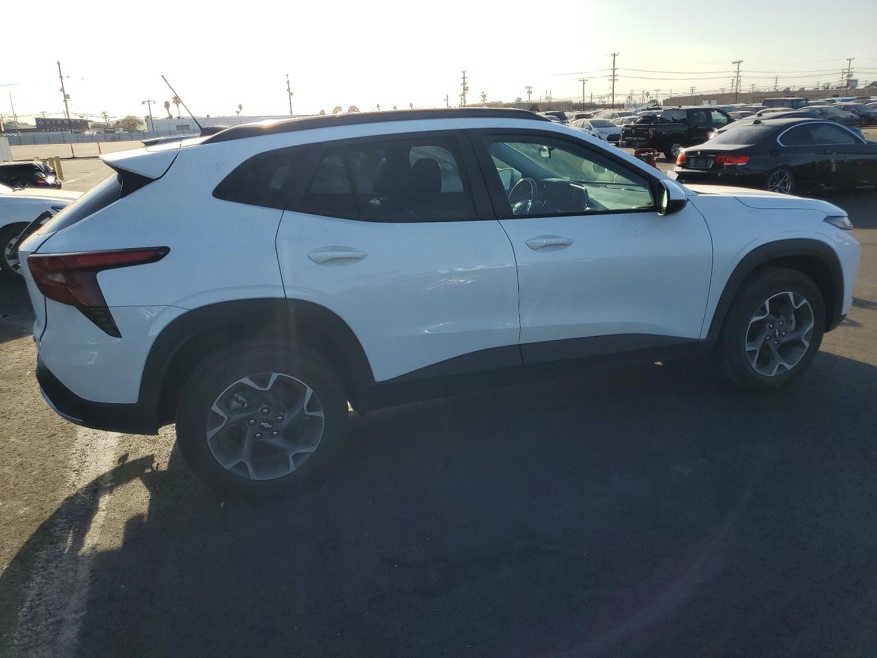 2025 CHEVROLET TRAX 1LT photo 5
