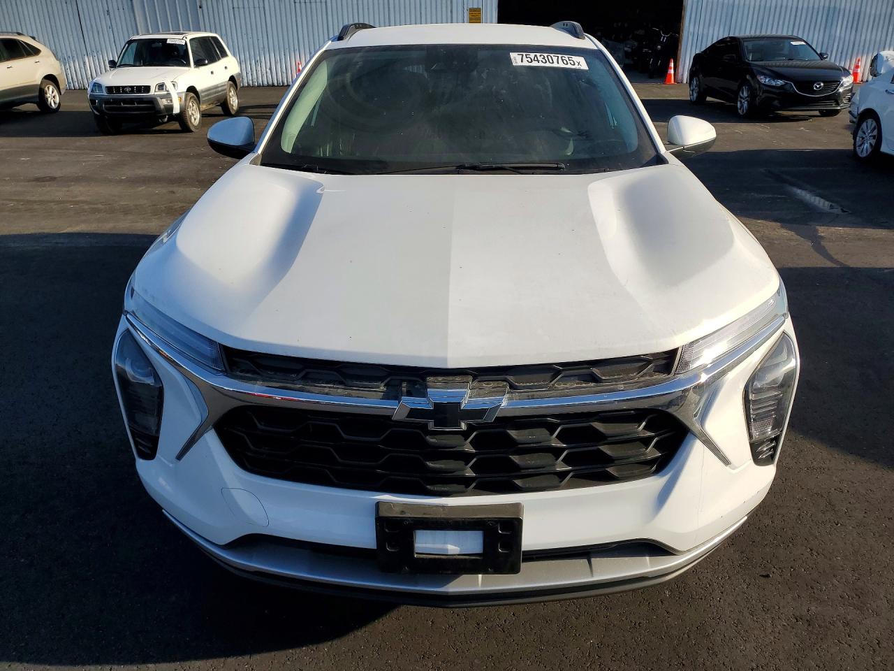 2025 CHEVROLET TRAX 1LT photo 9