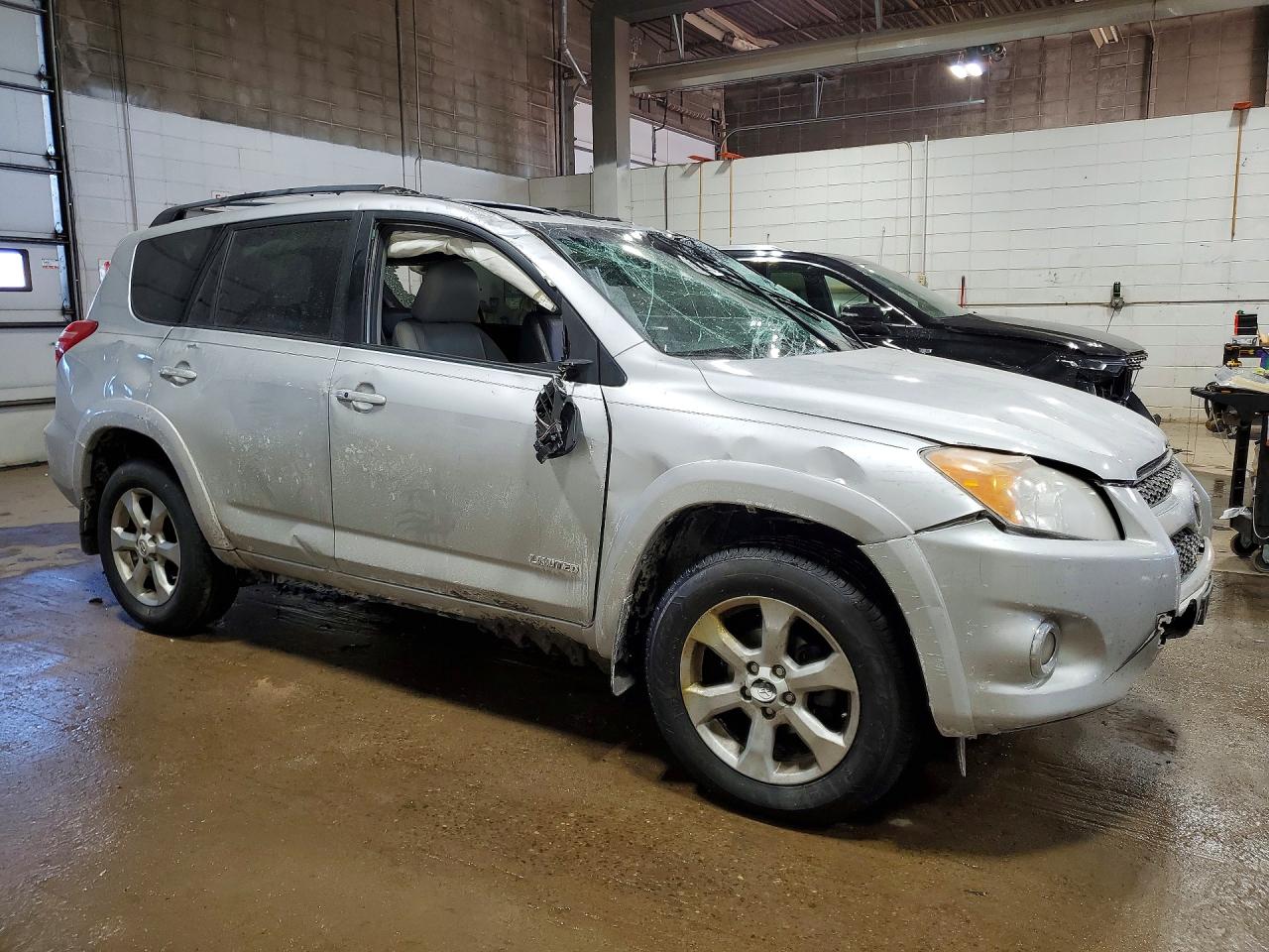 2011 TOYOTA RAV4 LIMITED photo 4