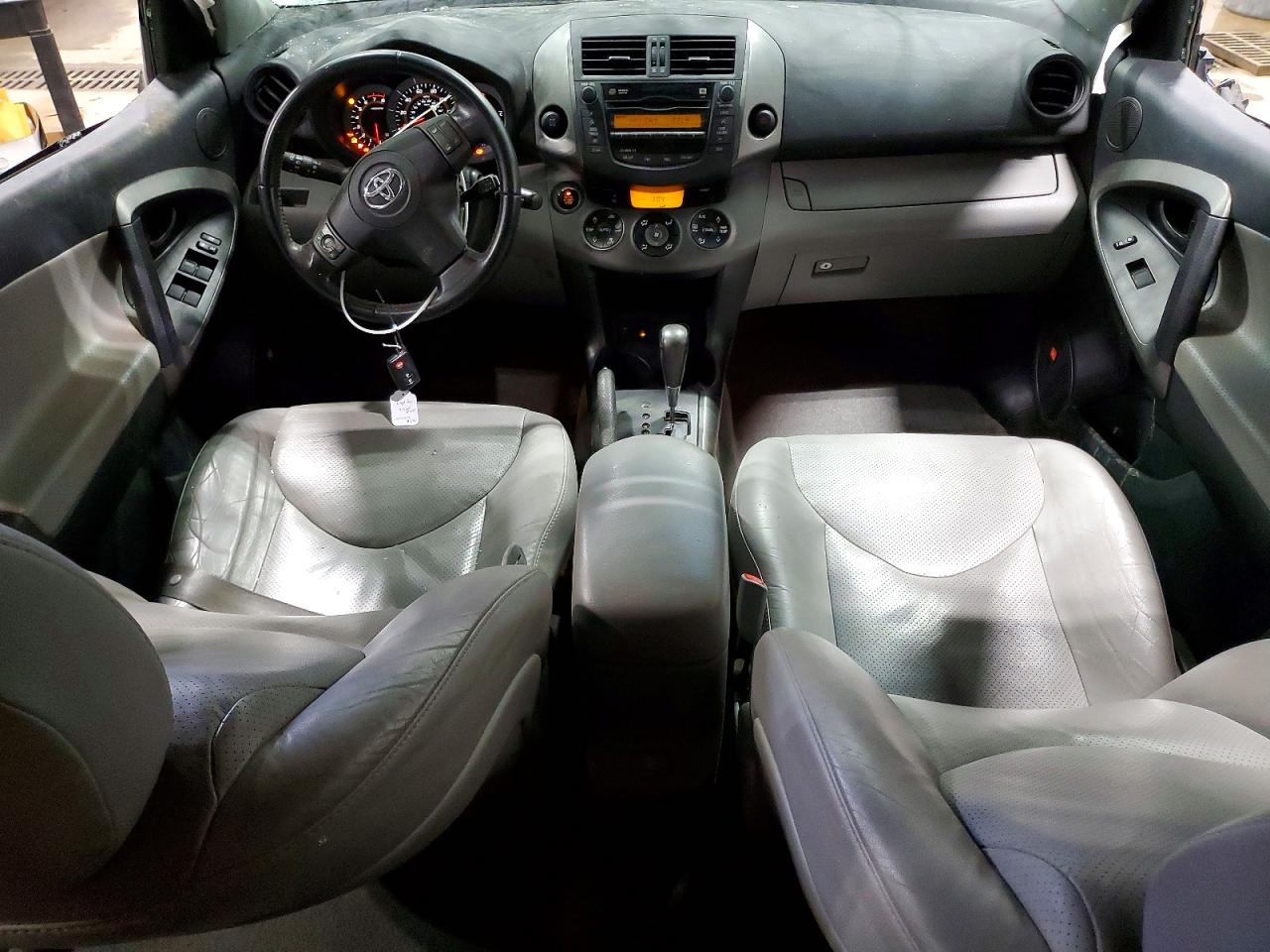 2011 TOYOTA RAV4 LIMITED photo 8