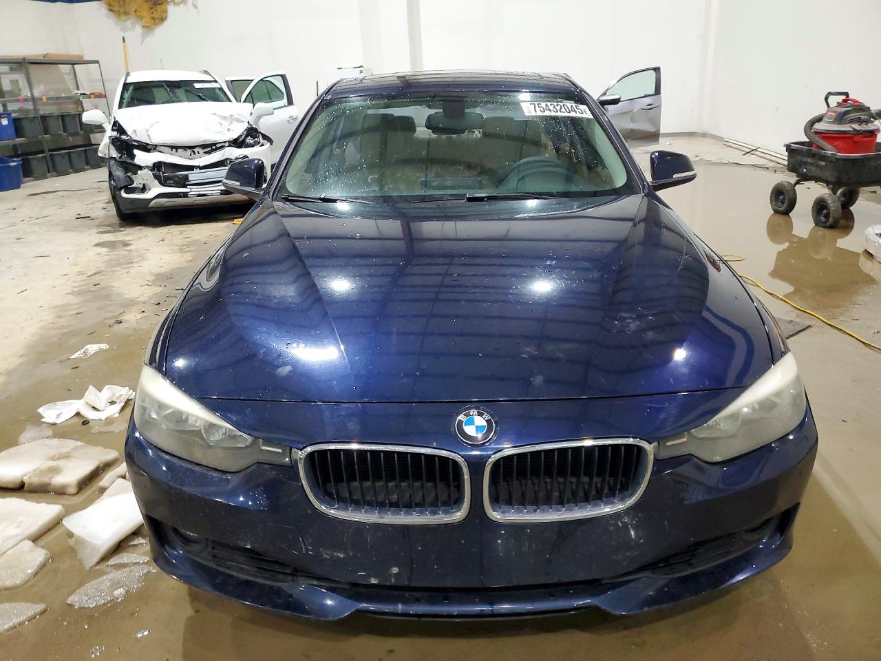 2013 BMW 328 XI photo 9