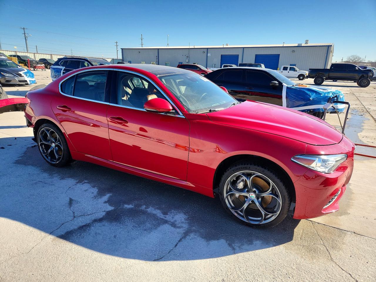 2020 ALFA ROMEO GIULIA TI photo 7