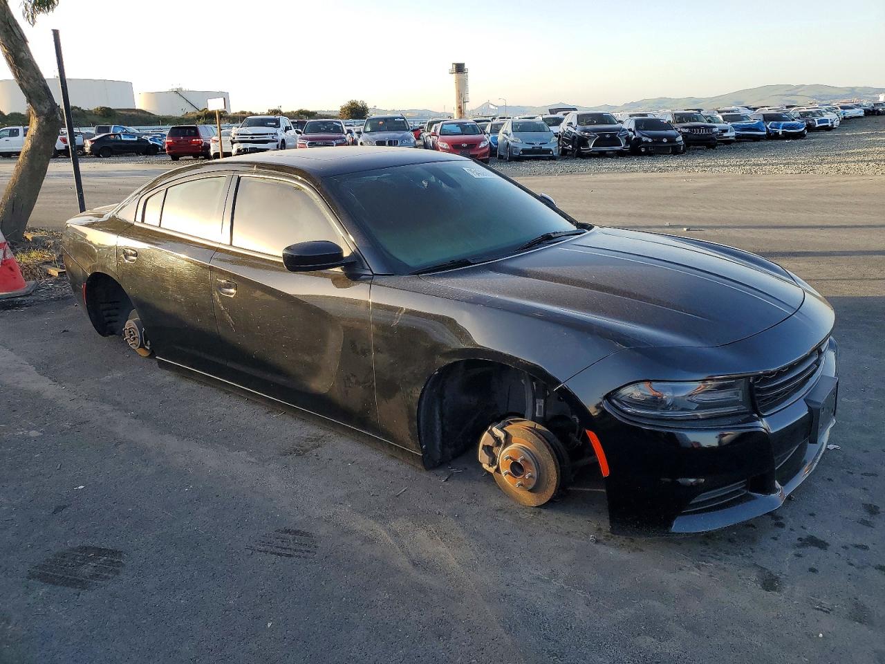 2020 DODGE CHARGER SXT photo 4