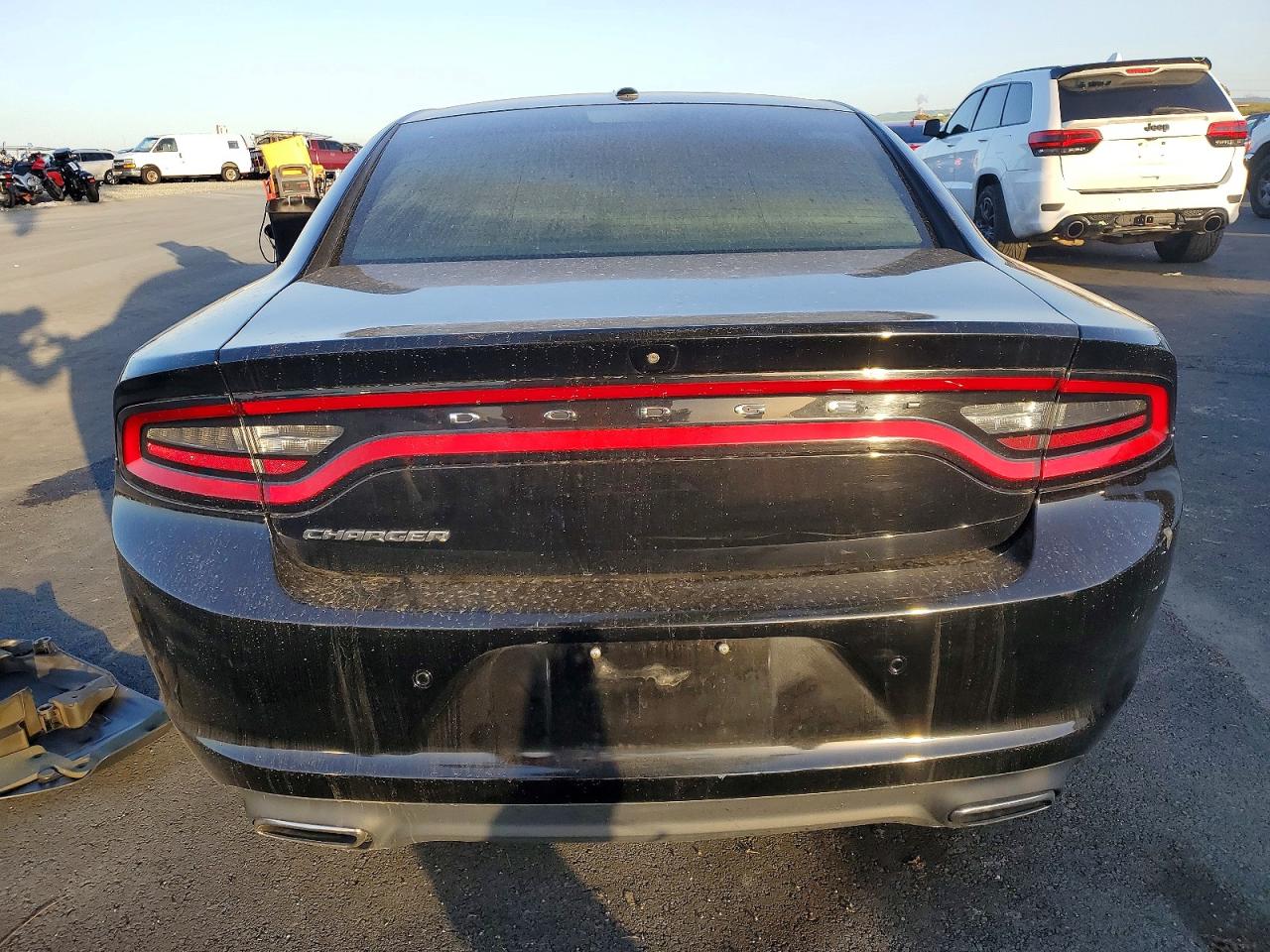 2020 DODGE CHARGER SXT photo 6