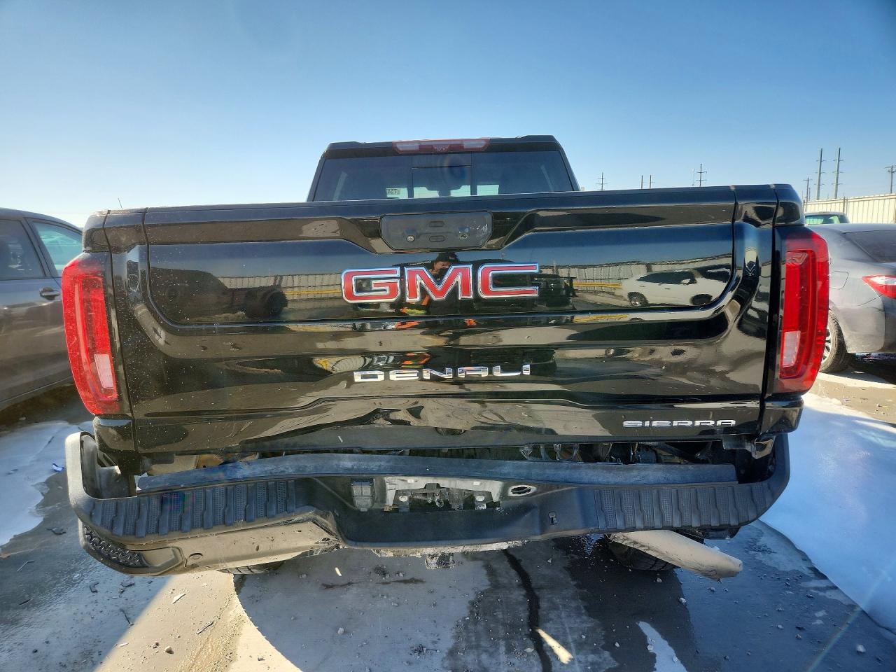 2021 GMC SIERRA K2500 DENALI photo 11