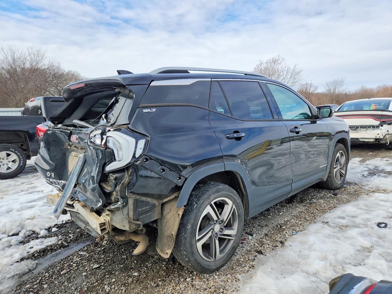 2019 GMC TERRAIN SLT photo 3