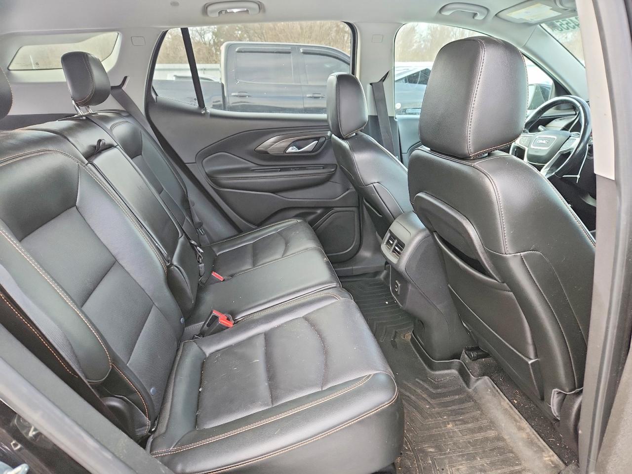2019 GMC TERRAIN SLT photo 11
