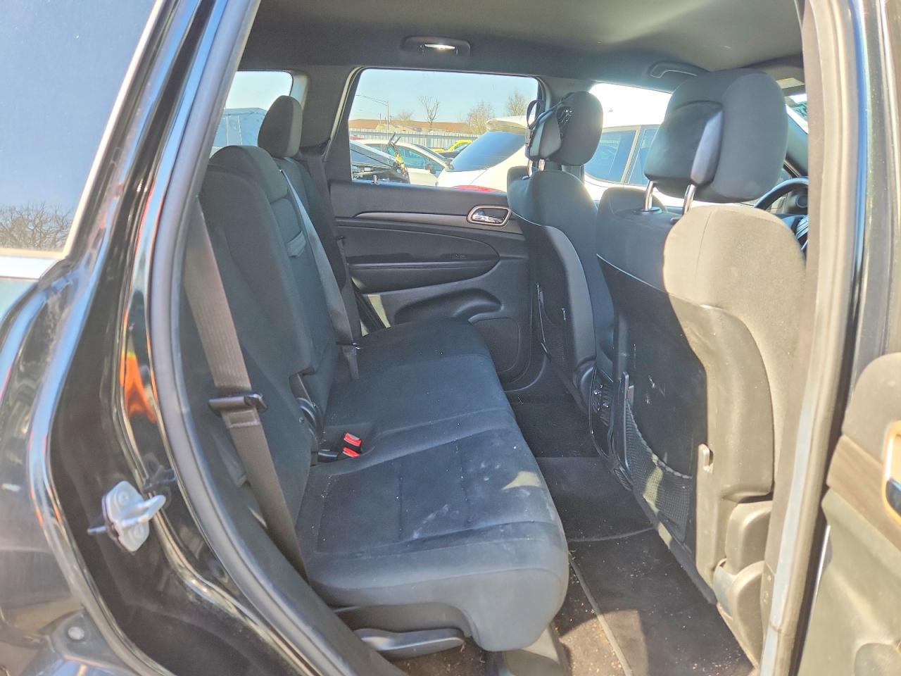 2015 JEEP GRAND CHEROKEE LAREDO photo 11