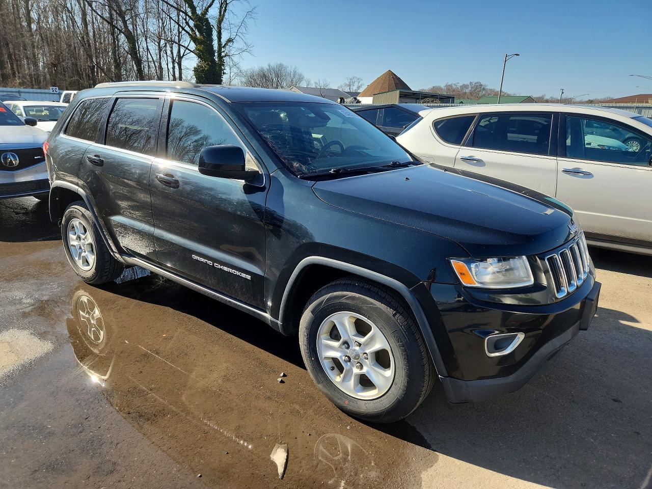 2015 JEEP GRAND CHEROKEE LAREDO photo 4
