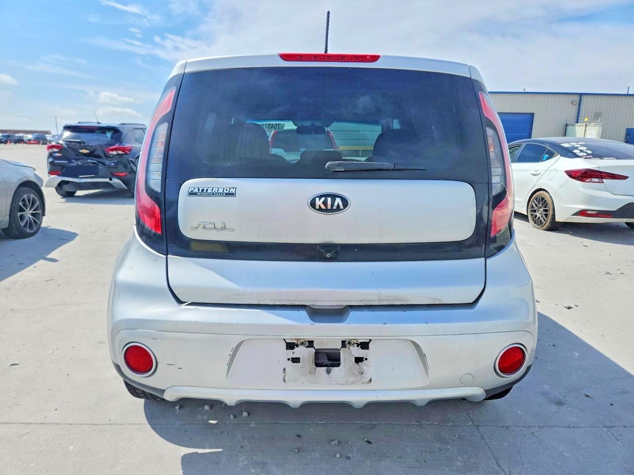 2017 KIA SOUL + photo 6
