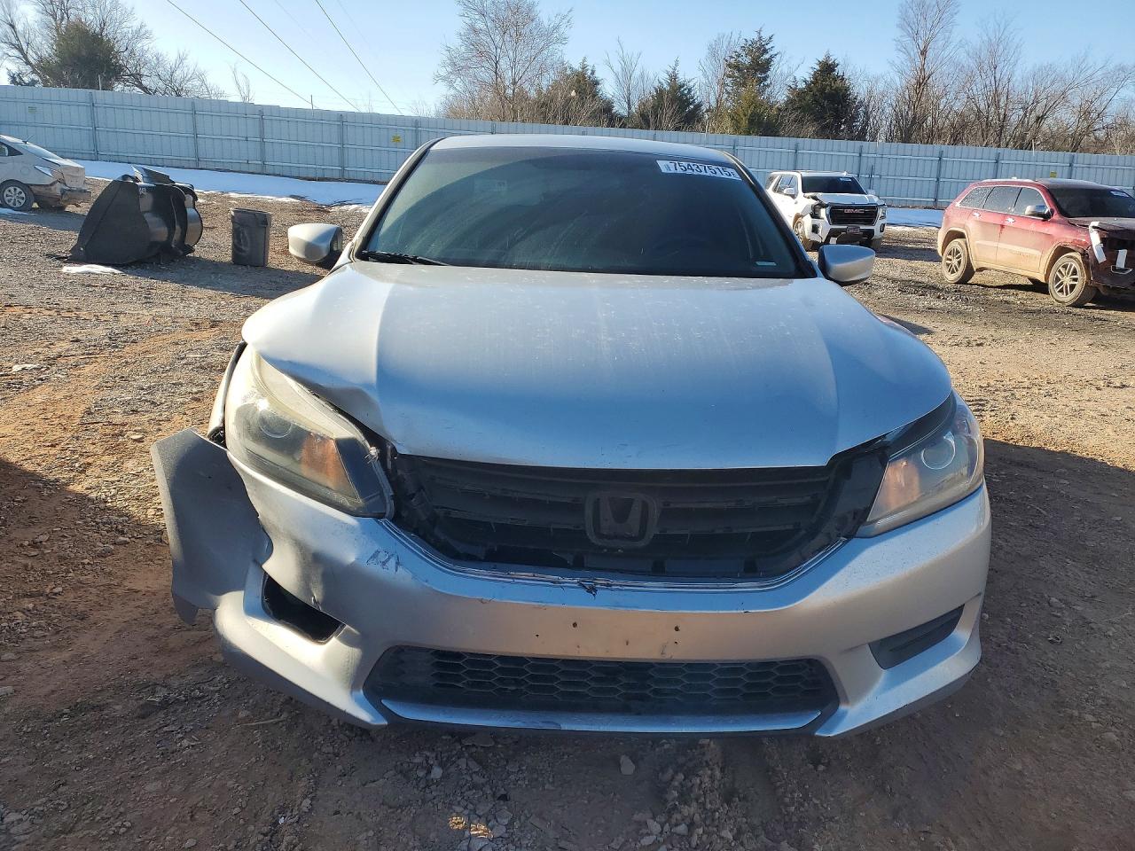 2013 HONDA ACCORD LX photo 5