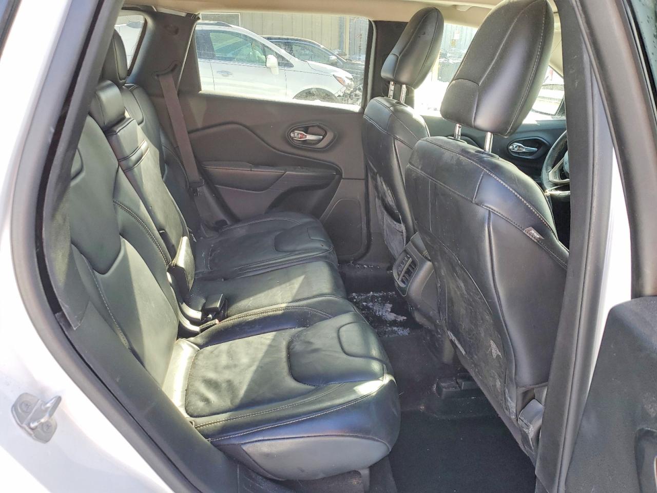 2015 JEEP CHEROKEE LIMITED photo 31