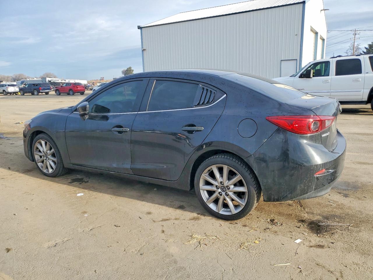 2017 MAZDA 3 photo 2