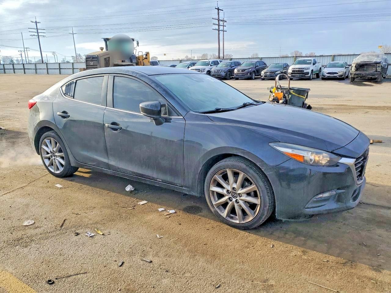 2017 MAZDA 3 photo 4