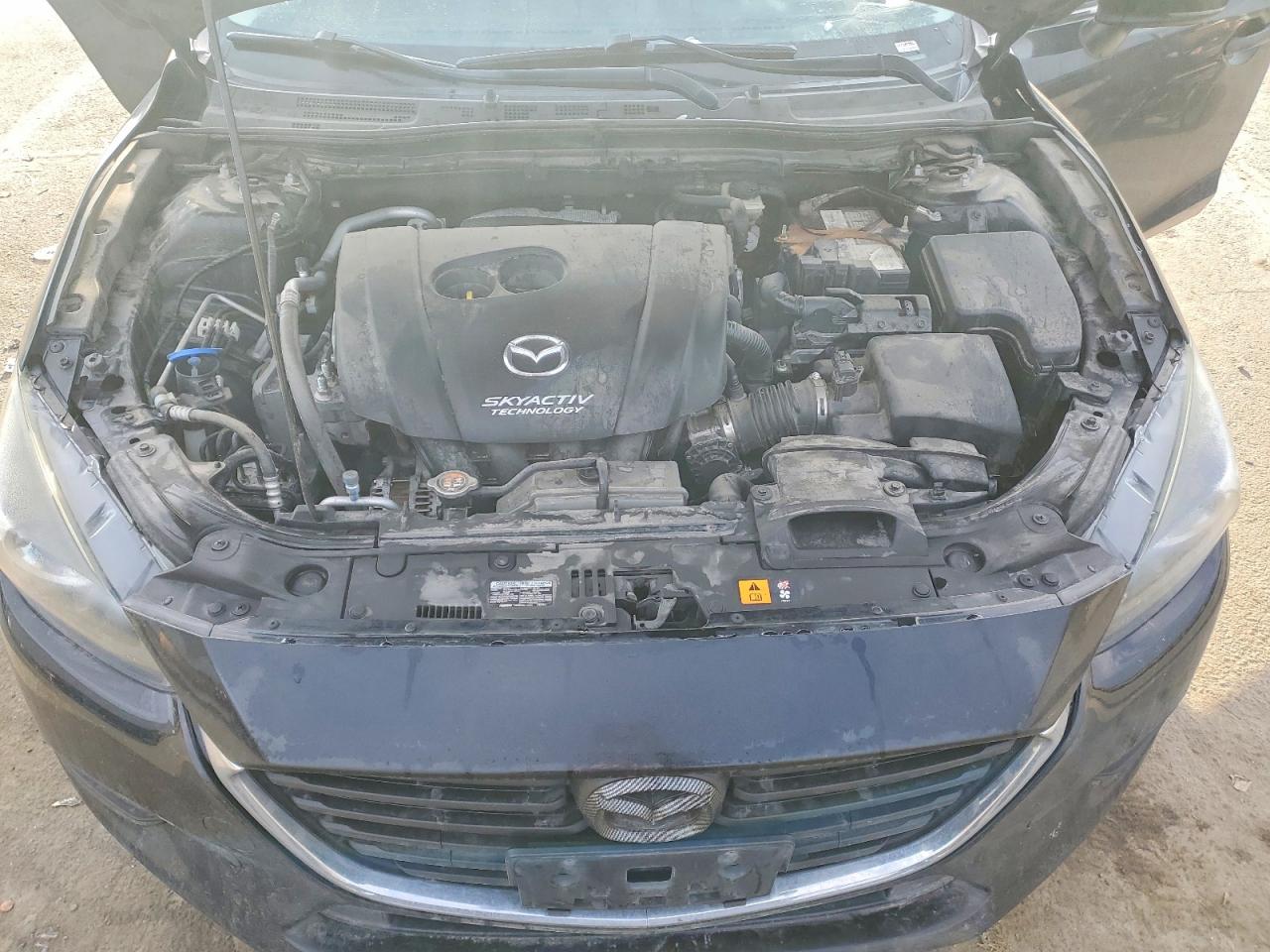 2017 MAZDA 3 photo 11