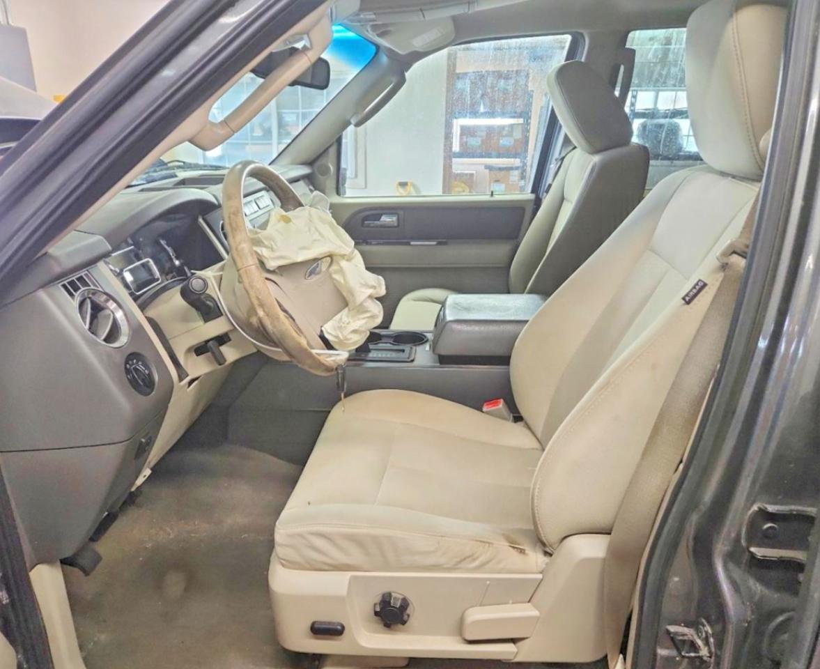 2011 FORD EXPEDITION XLT photo 13