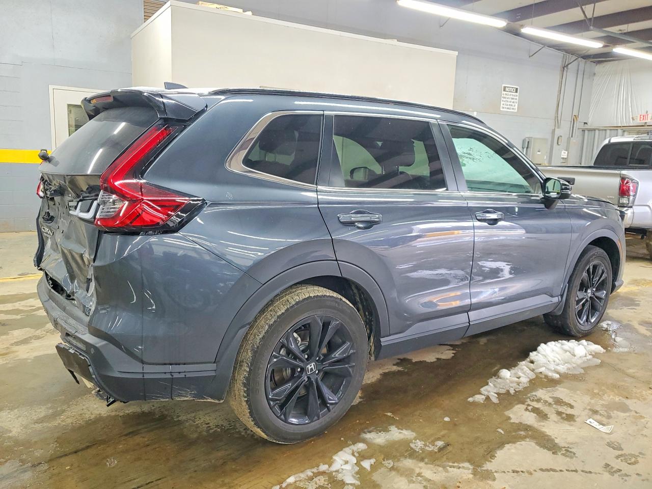 2025 HONDA CR-V SPORT TOURING photo 3