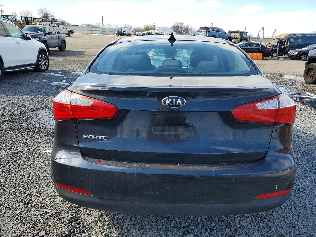 2015 KIA FORTE LX photo 6