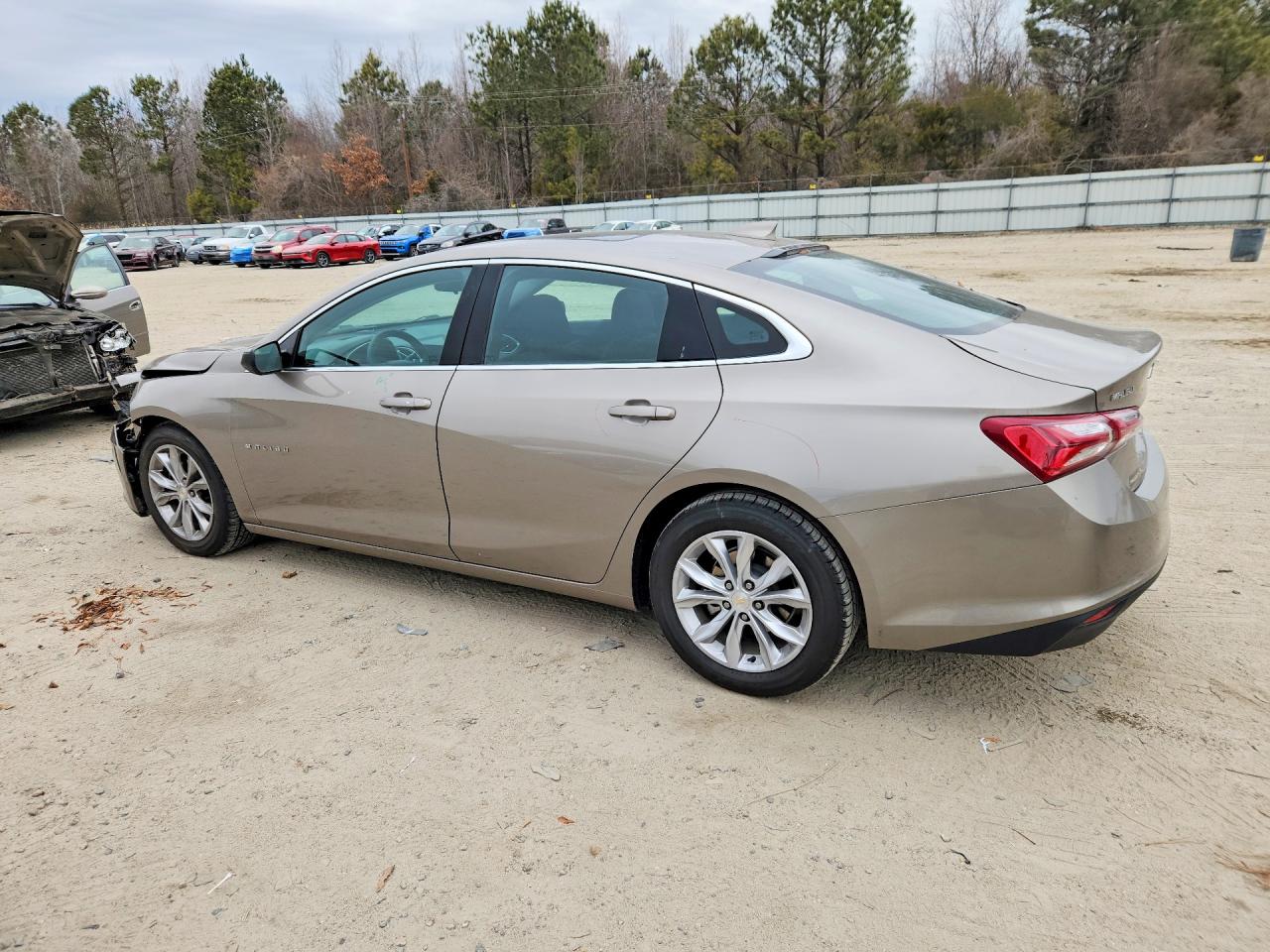 2022 CHEVROLET MALIBU LT photo 3