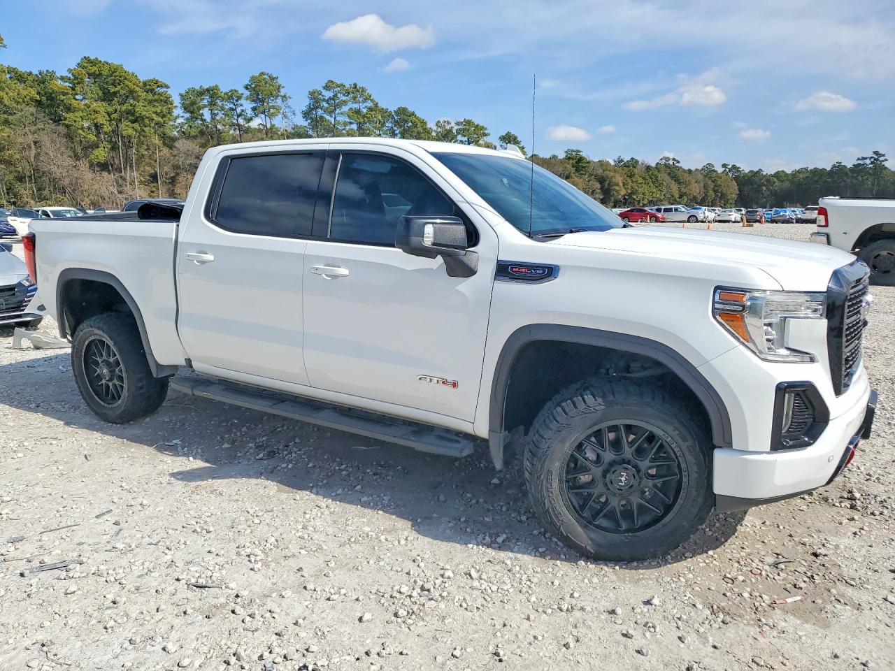 2021 GMC SIERRA K1500 AT4 photo 4