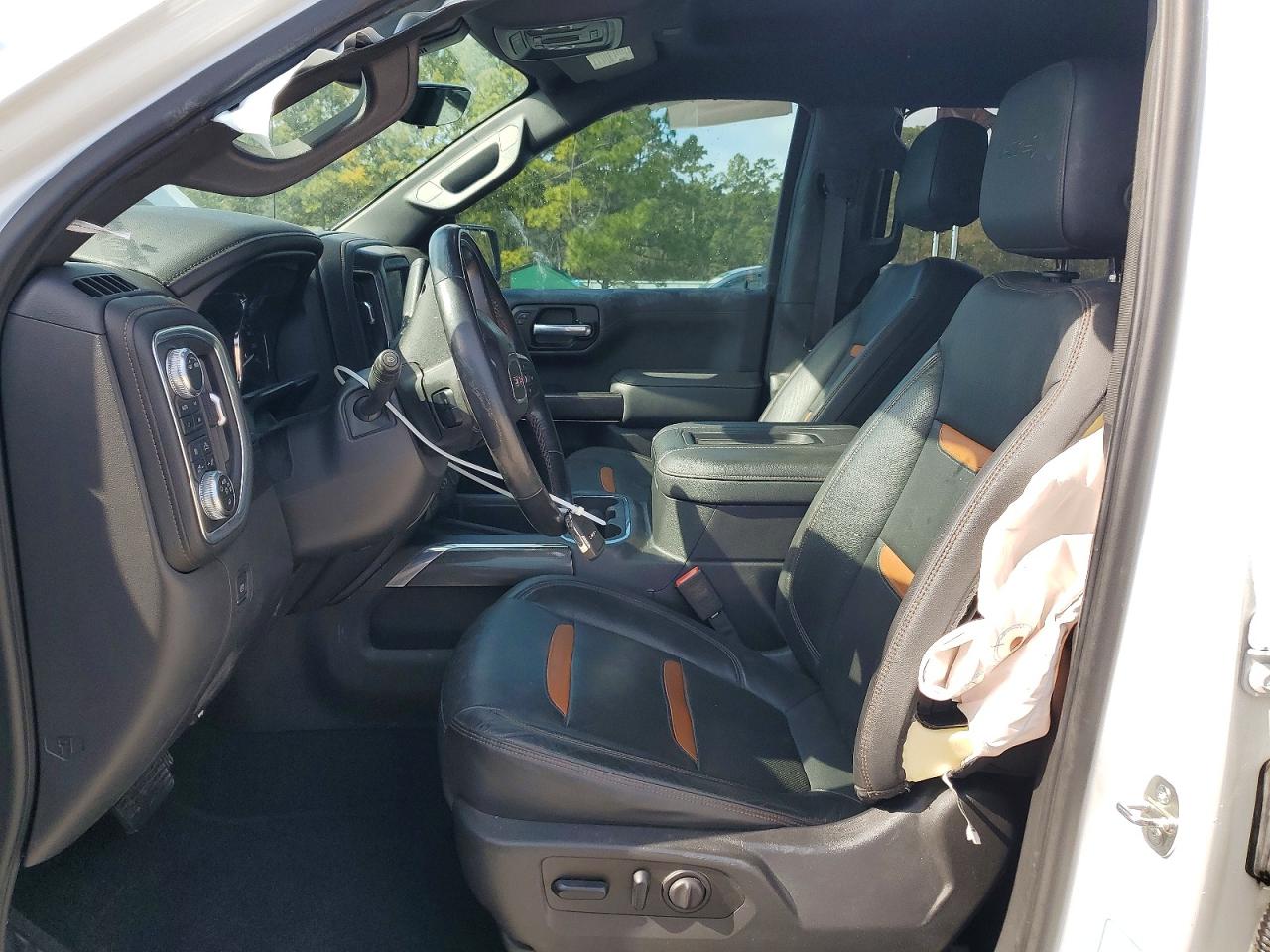 2021 GMC SIERRA K1500 AT4 photo 7