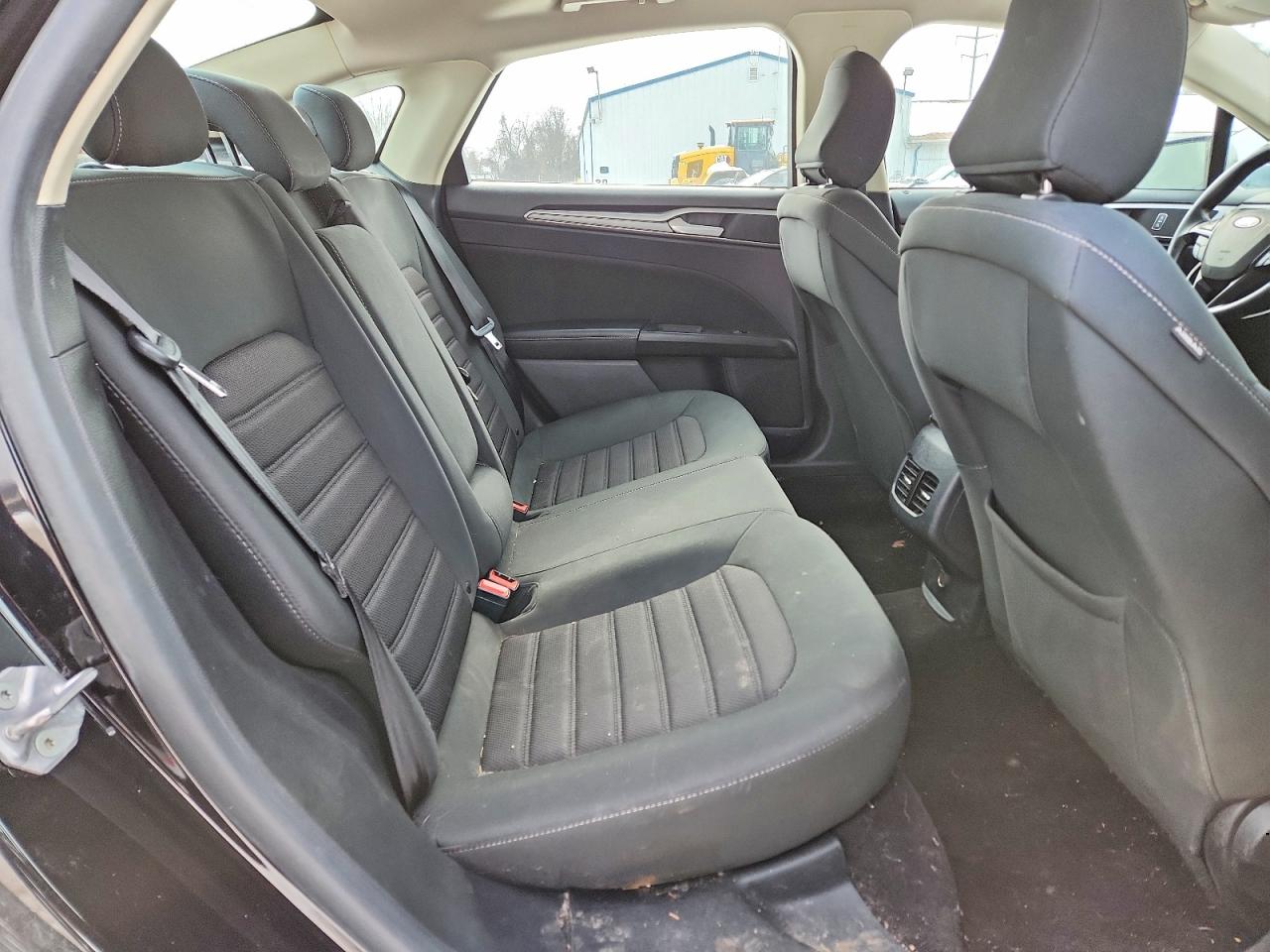 2020 FORD FUSION SE photo 28
