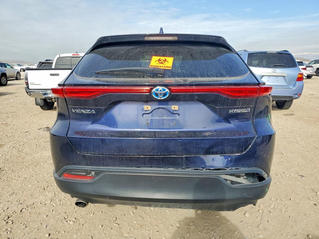 2021 TOYOTA VENZA LE photo 6