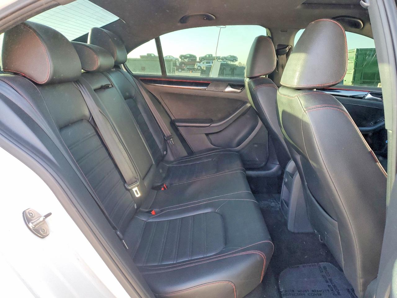 2017 VOLKSWAGEN JETTA GLI photo 10